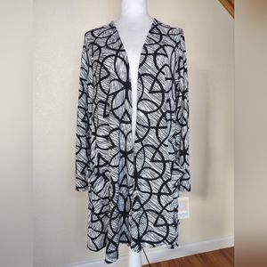 LULAROE Caroline Sweater NWT Women's size Medium white w/ black pattern pockets